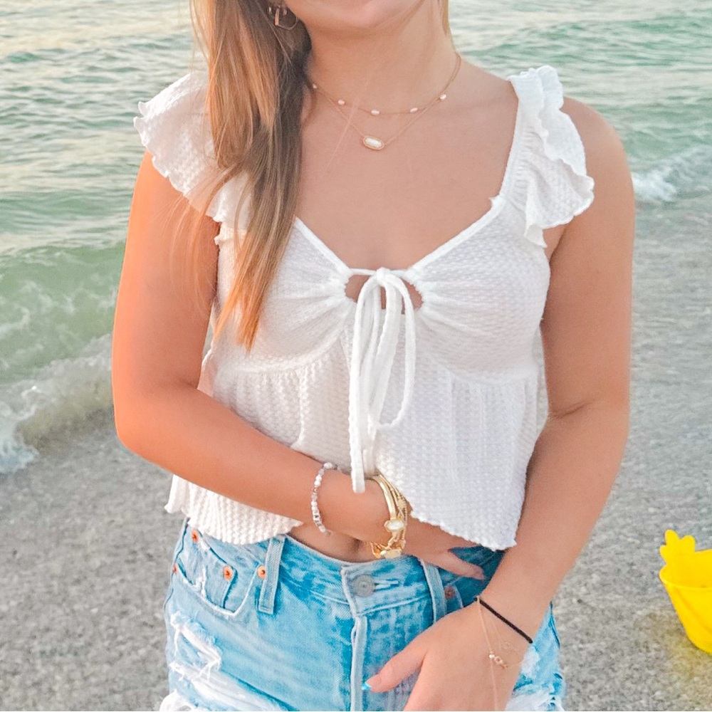 white ruffle sleeve crop tank
